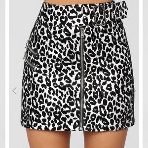 Fashion Nova Feelin’ Your Vibe skirt